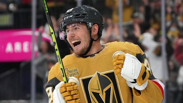 Нападающий «Вегаса» Барбашев признан третьей звездой игрового дня в НХЛ<br />

